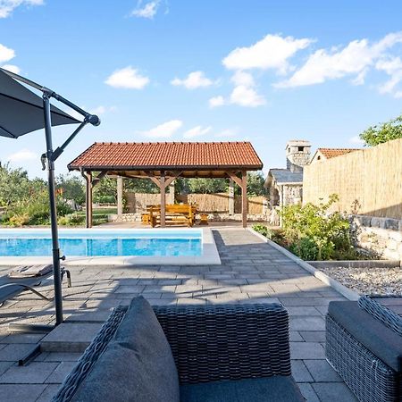 Olive Tree House With Jacuzzi, Wifi And 40M2 Pool Villa Siritovci Eksteriør billede